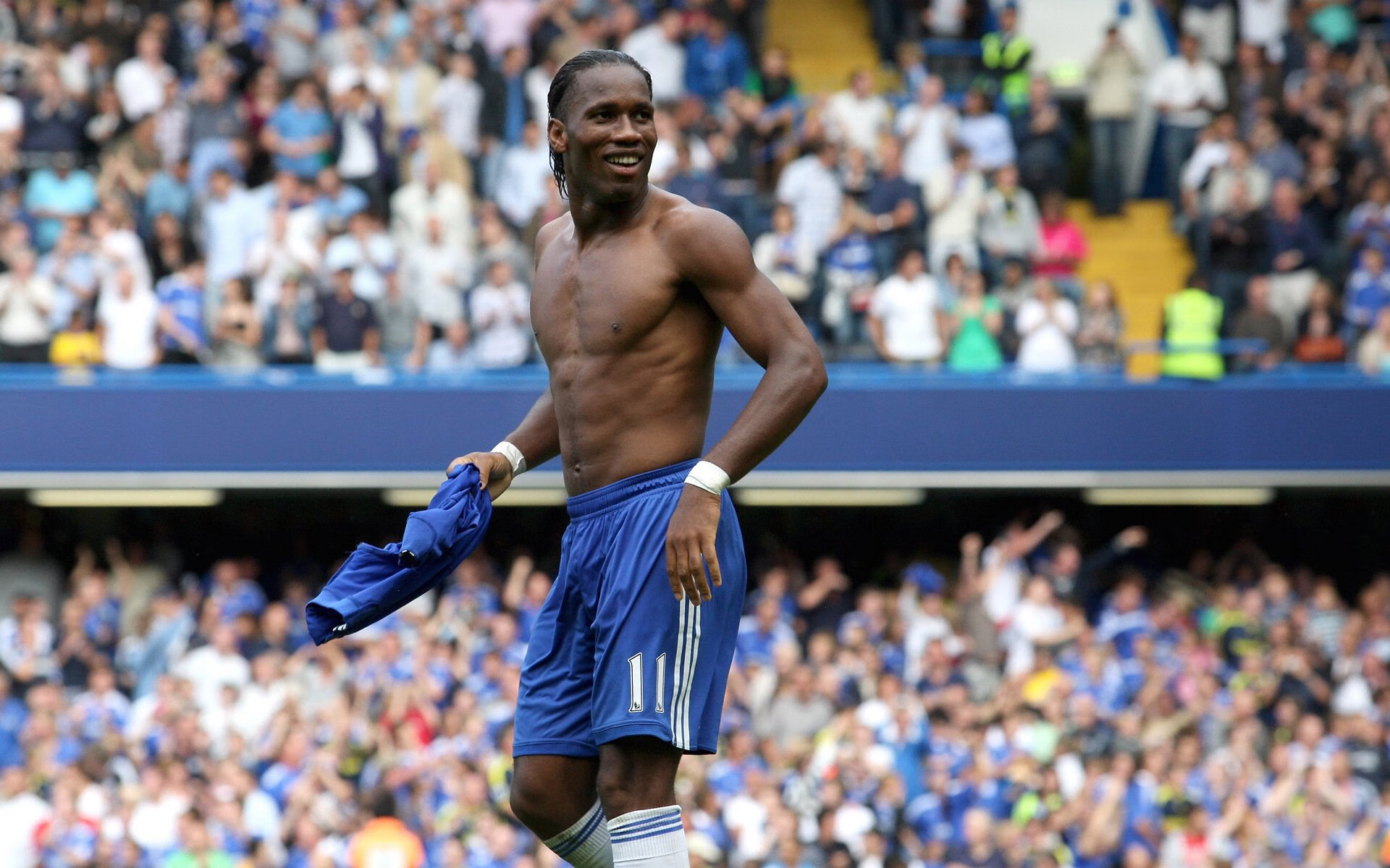 足球赛事观看人数统计，足球赛观众最多有多少人